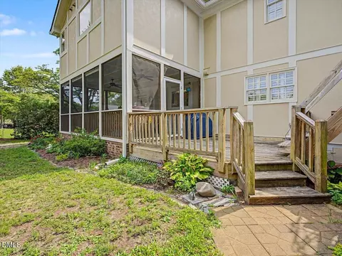 Exterior - 714 Chestnut Dr, Smithfield, NC 27577 photo 7 of 11