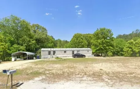 1717 Belgrave Cir, Hope Mills, NC 28348
