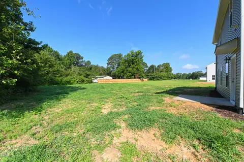 Exterior - 202 Baxley Dr, Dunn, NC 28334 photo 4 of 4