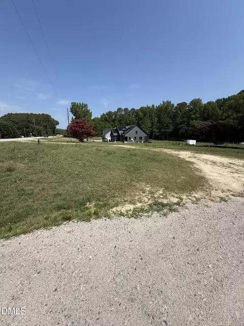 7500 Rabbit Meadow Ln, Zebulon, NC 27597