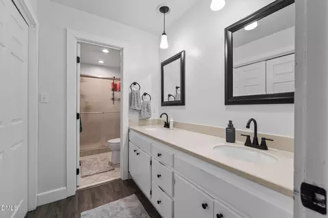 Bath - 3920 Maplefield Dr, Raleigh, NC 27613 photo 3 of 4