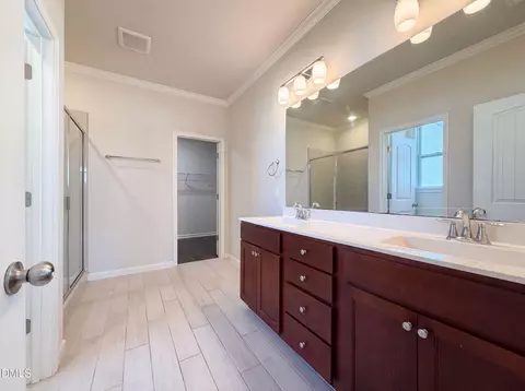 Bath - 119 E Caxton Ct, Clayton, NC 27527 photo 1 of 3