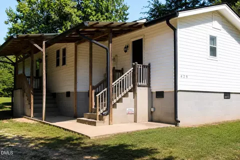 429 S Cross St, Youngsville, NC 27596