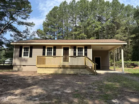 349 Strickland Hinton Rd, Zebulon, NC 27597