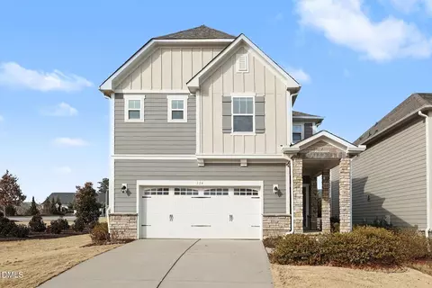 324 Sage Oak Ln, Holly Springs, NC 27540