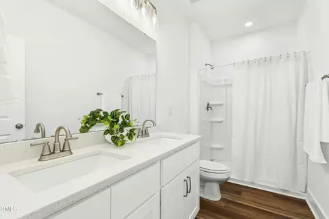 Bath - 912 Butler Dr, Erwin, NC 28339 photo 2 of 3