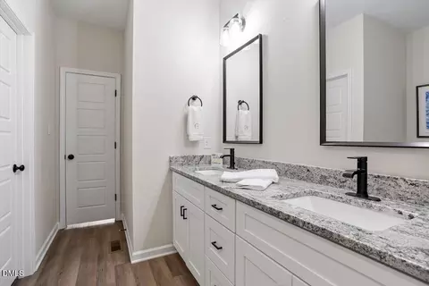 Bath - 9723 Bear Run Ln, Middlesex, NC 27557 photo 3 of 4