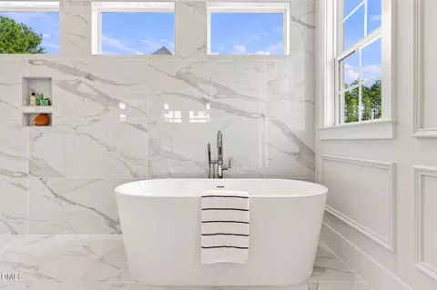 Bath - 7809 Ailesbury Rd, Wake Forest, NC 27587 photo 4 of 8