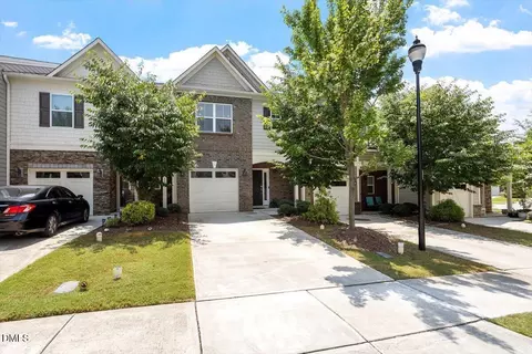 205 Castien Cove Pl, Apex, NC 27539