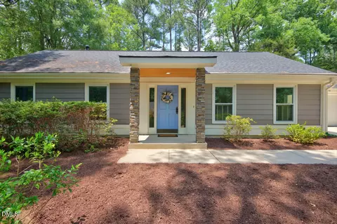 6716 Glen Forrest Dr, Chapel Hill, NC 27517