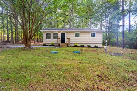 613 Locust Rd, Hillsborough, NC 27278