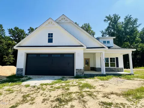 312 Creeks Edge Dr, Pikeville, NC 27863