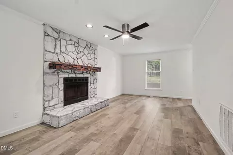 930 Meadowbrook Dr, Garner, NC 27529 photo 6