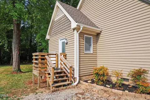 930 Meadowbrook Dr, Garner, NC 27529 photo 4