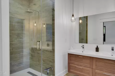 Bath - 4124 Edenton Ln, Durham, NC 27707 photo 1 of 6