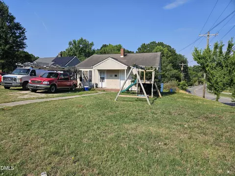 102 S Benjamine St, Durham, NC 27703