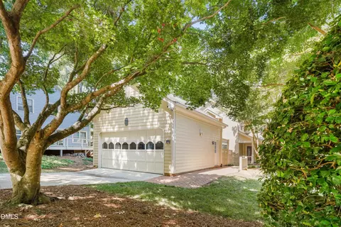 109 E Wind Ln, Cary, NC 27518