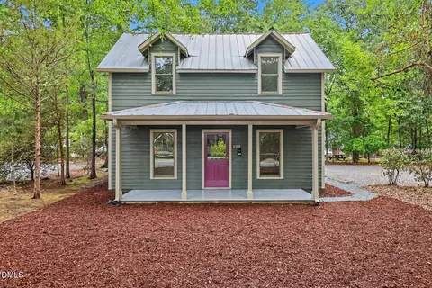 100 Shelton St, Carrboro, NC 27510