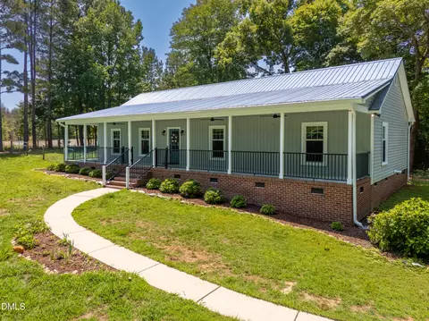 2714 White Smith Rd, Siler City, NC 27344