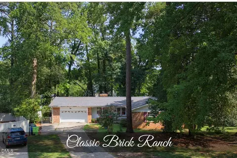 5209 Cabin Pl, Raleigh, NC 27609