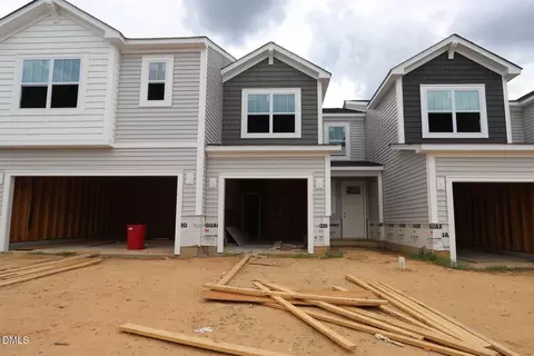 57 Dorado Dr #195, Angier, NC 27501