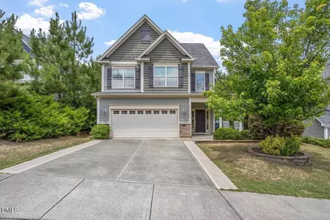 124 Sweet Violet Dr, Holly Springs, NC 27540