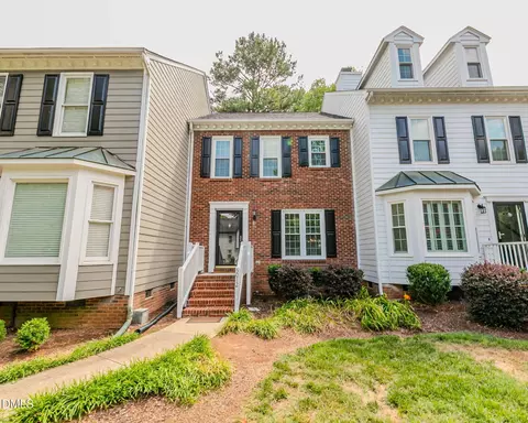 5012 Lancashire Dr, Raleigh, NC 27613