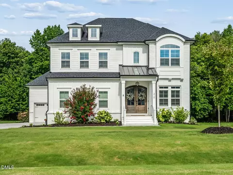 210 Scotland Dr, Youngsville, NC 27596