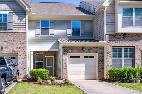 1124 Contessa Dr, Cary, NC 27513