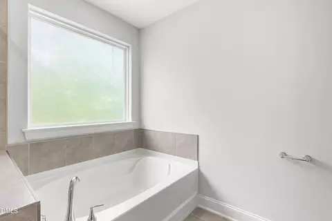 Bath - 215 Silas St, Durham, NC 27705 photo 3 of 5
