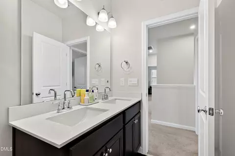 Bath - 245 Madden Rose Lp, Garner, NC 27529 photo 4 of 5