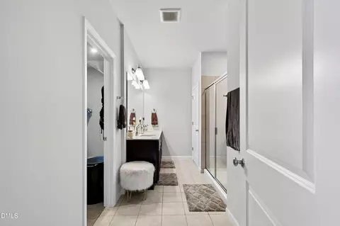 Entry Way - 245 Madden Rose Lp, Garner, NC 27529 photo 4 of 6