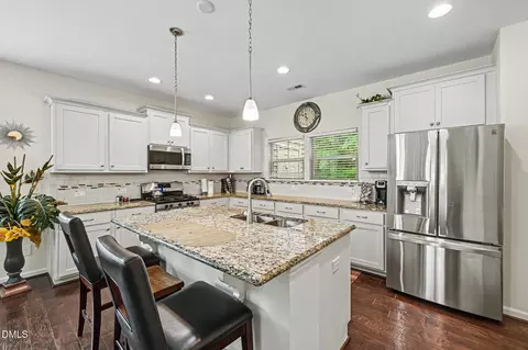 Kitchen - 1007 Midtowne Way, Durham, NC 27713 photo 1 of 4