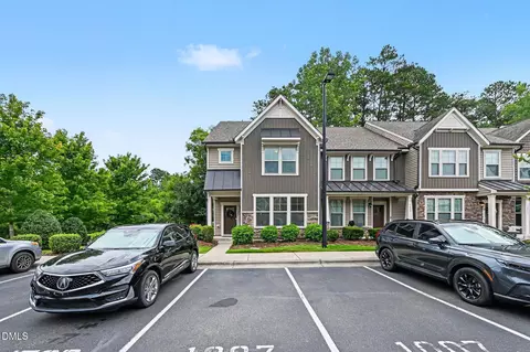 Exterior - 1007 Midtowne Way, Durham, NC 27713 photo 2 of 6