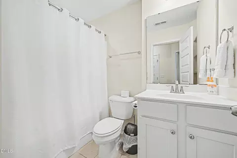 Bath - 1007 Midtowne Way, Durham, NC 27713 photo 5 of 8
