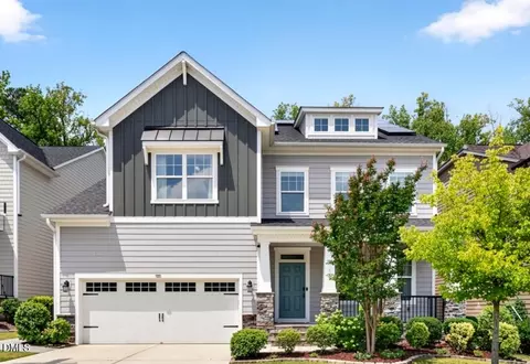 212 Birdsgrove Ct, Cary, NC 27519