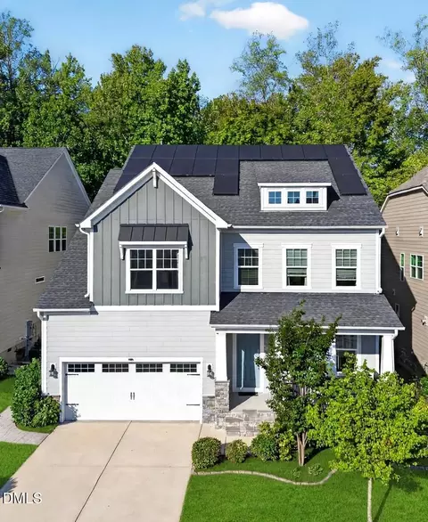 212 Birdsgrove Ct, Cary, NC 27519