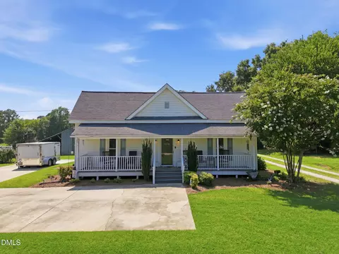 734 S Wakefield St, Zebulon, NC 27597