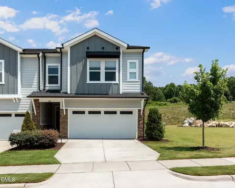 200 Deardom Way, Chapel Hill, NC 27516