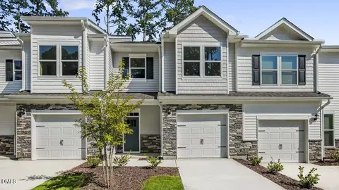 7415 Bourbon Briar Dr, Raleigh, NC 27604