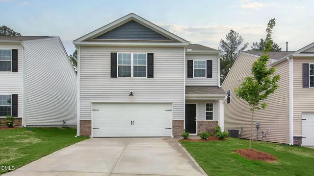 515 Chestnut Oak Dr, Sanford, NC 27332