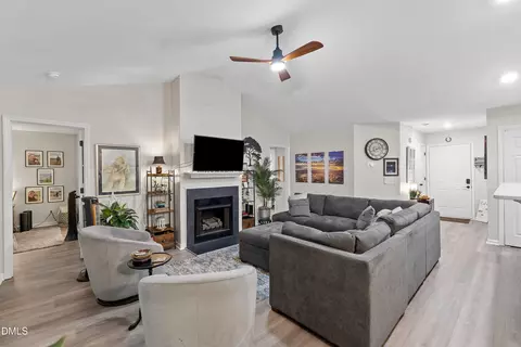4022 Wellington Ridge Loop, Cary, NC 27518