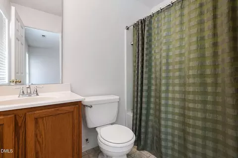 Bath - 9 Pendleton Ct, Durham, NC 27713 photo 2 of 2