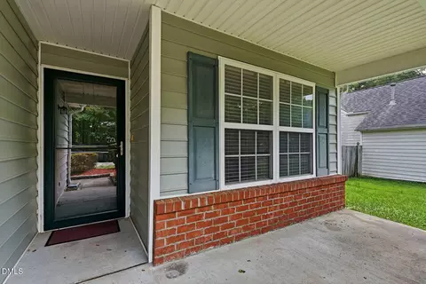 Exterior - 9 Pendleton Ct, Durham, NC 27713 photo 4 of 6