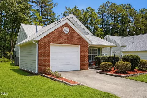 Exterior - 9 Pendleton Ct, Durham, NC 27713 photo 3 of 6
