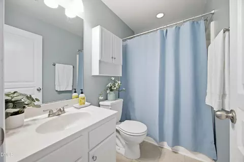 Bath - 3593 Sugar Tree Pl, Durham, NC 27713 photo 2 of 4