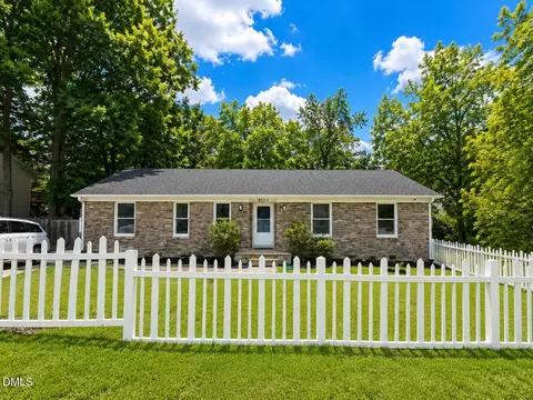 8113 Wynewood Dr, Raleigh, NC 27616