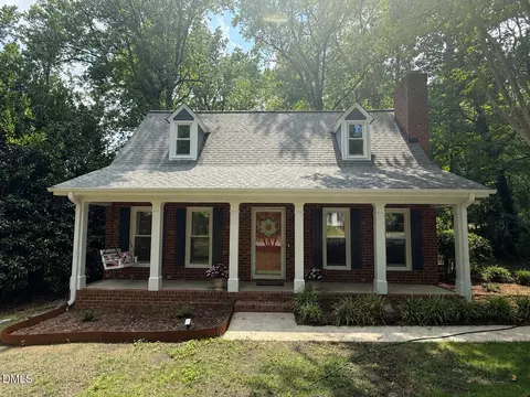 1202 Indian Trl, Apex, NC 27502