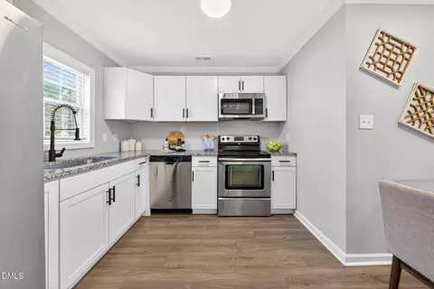 3606 Meriwether Dr, Durham, NC 27704 photo 6