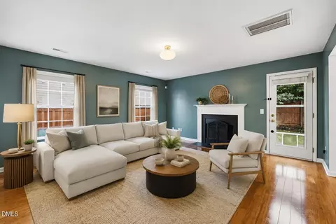 4232 Dalcross Rd, Raleigh, NC 27610